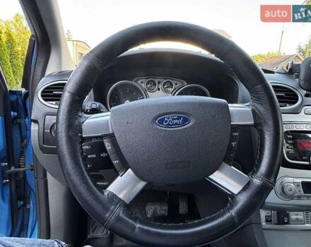 Синий Форд Фокус, объемом двигателя 2 л и пробегом 227 тыс. км за 6900 $, фото 2 на Automoto.ua