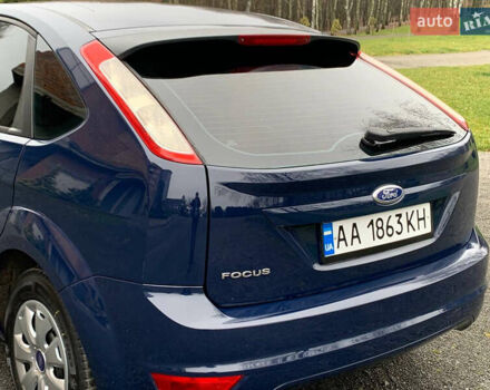 Синий Форд Фокус, объемом двигателя 1.4 л и пробегом 195 тыс. км за 4600 $, фото 7 на Automoto.ua