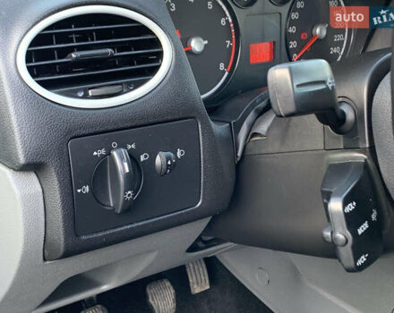 Синий Форд Фокус, объемом двигателя 1.4 л и пробегом 195 тыс. км за 4999 $, фото 27 на Automoto.ua