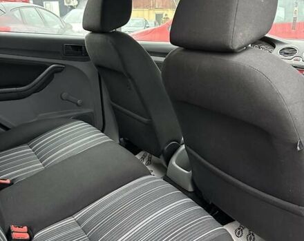 Синій Форд Фокус, об'ємом двигуна 1.6 л та пробігом 293 тис. км за 5300 $, фото 17 на Automoto.ua