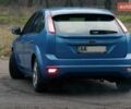 Синій Форд Фокус, об'ємом двигуна 2 л та пробігом 108 тис. км за 8500 $, фото 2 на Automoto.ua
