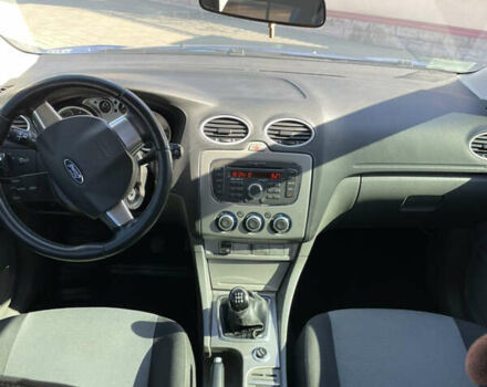 Синий Форд Фокус, объемом двигателя 1.6 л и пробегом 160 тыс. км за 5200 $, фото 8 на Automoto.ua