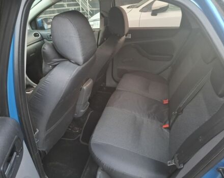 Синій Форд Фокус, об'ємом двигуна 1.6 л та пробігом 165 тис. км за 6100 $, фото 5 на Automoto.ua