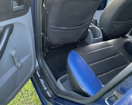 Синий Форд Фокус, объемом двигателя 1.4 л и пробегом 200 тыс. км за 4900 $, фото 4 на Automoto.ua