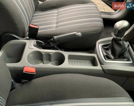 Синий Форд Фокус, объемом двигателя 1.4 л и пробегом 195 тыс. км за 4600 $, фото 39 на Automoto.ua