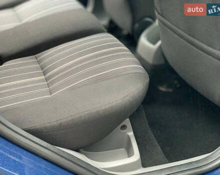 Синий Форд Фокус, объемом двигателя 1.4 л и пробегом 195 тыс. км за 4600 $, фото 37 на Automoto.ua