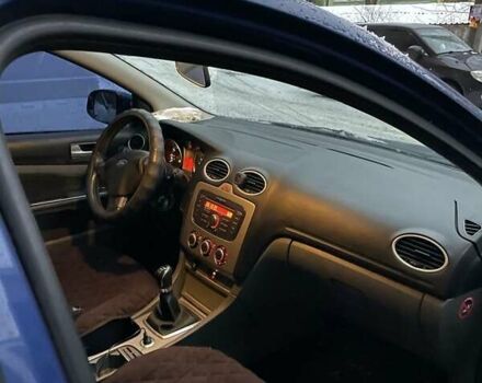 Синій Форд Фокус, об'ємом двигуна 1.6 л та пробігом 290 тис. км за 5700 $, фото 3 на Automoto.ua