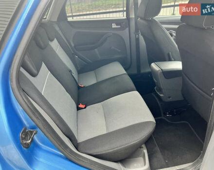 Синій Форд Фокус, об'ємом двигуна 2 л та пробігом 208 тис. км за 6800 $, фото 14 на Automoto.ua