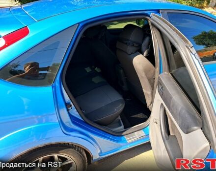 Синий Форд Фокус, объемом двигателя 1.6 л и пробегом 258 тыс. км за 6700 $, фото 7 на Automoto.ua