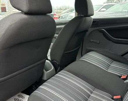 Синій Форд Фокус, об'ємом двигуна 1.6 л та пробігом 293 тис. км за 5300 $, фото 16 на Automoto.ua