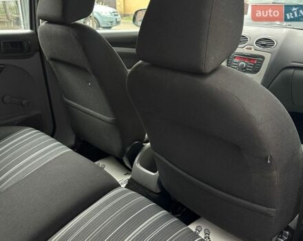 Синий Форд Фокус, объемом двигателя 1.6 л и пробегом 293 тыс. км за 4950 $, фото 16 на Automoto.ua