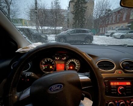 Синий Форд Фокус, объемом двигателя 1.6 л и пробегом 257 тыс. км за 5700 $, фото 1 на Automoto.ua
