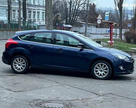 Синій Форд Фокус, об'ємом двигуна 1.6 л та пробігом 258 тис. км за 7990 $, фото 4 на Automoto.ua