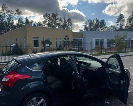 Синий Форд Фокус, объемом двигателя 1.6 л и пробегом 240 тыс. км за 7000 $, фото 4 на Automoto.ua