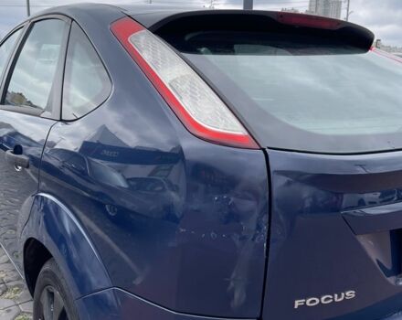 Синий Форд Фокус, объемом двигателя 1.4 л и пробегом 300 тыс. км за 3999 $, фото 2 на Automoto.ua