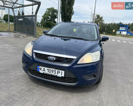 Синий Форд Фокус, объемом двигателя 1.4 л и пробегом 300 тыс. км за 4100 $, фото 1 на Automoto.ua