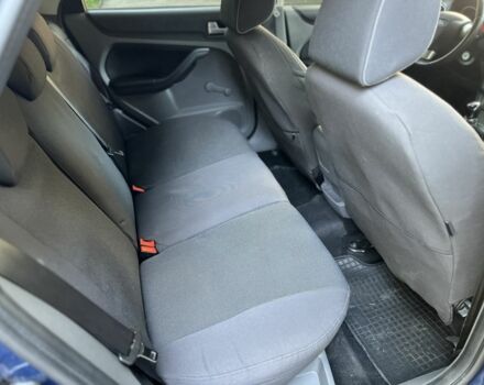 Синий Форд Фокус, объемом двигателя 1.6 л и пробегом 102 тыс. км за 7000 $, фото 14 на Automoto.ua