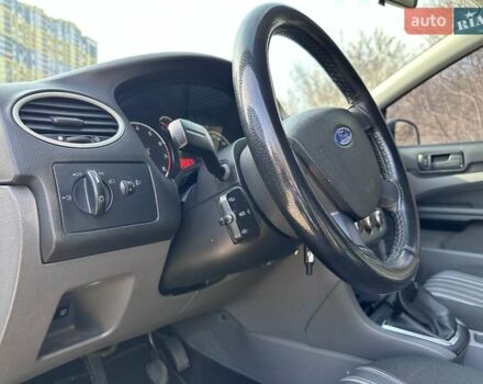 Синий Форд Фокус, объемом двигателя 1.4 л и пробегом 220 тыс. км за 5500 $, фото 9 на Automoto.ua