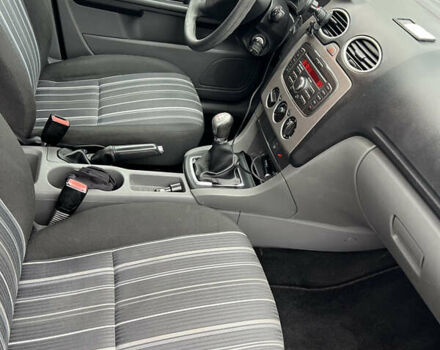 Синий Форд Фокус, объемом двигателя 1.4 л и пробегом 300 тыс. км за 4100 $, фото 7 на Automoto.ua