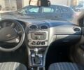 Синій Форд Фокус, об'ємом двигуна 1.4 л та пробігом 205 тис. км за 6000 $, фото 4 на Automoto.ua