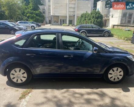 Синій Форд Фокус, об'ємом двигуна 1.39 л та пробігом 111 тис. км за 6000 $, фото 3 на Automoto.ua