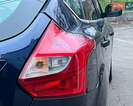 Синій Форд Фокус, об'ємом двигуна 1.6 л та пробігом 258 тис. км за 7990 $, фото 8 на Automoto.ua