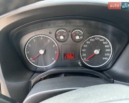 Синий Форд Фокус, объемом двигателя 1.4 л и пробегом 220 тыс. км за 5500 $, фото 10 на Automoto.ua