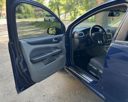 Синий Форд Фокус, объемом двигателя 1.6 л и пробегом 102 тыс. км за 7000 $, фото 9 на Automoto.ua