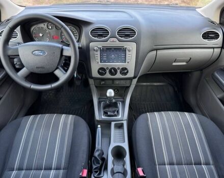 Синий Форд Фокус, объемом двигателя 1.4 л и пробегом 136 тыс. км за 5350 $, фото 10 на Automoto.ua