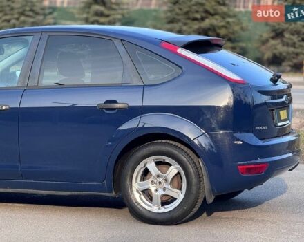 Синий Форд Фокус, объемом двигателя 1.39 л и пробегом 136 тыс. км за 5350 $, фото 7 на Automoto.ua