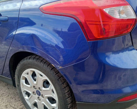 Синій Форд Фокус, об'ємом двигуна 2 л та пробігом 269 тис. км за 7500 $, фото 4 на Automoto.ua