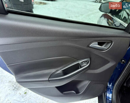 Синій Форд Фокус, об'ємом двигуна 1.6 л та пробігом 221 тис. км за 6999 $, фото 16 на Automoto.ua