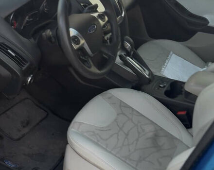 Синій Форд Фокус, об'ємом двигуна 2 л та пробігом 227 тис. км за 8500 $, фото 2 на Automoto.ua