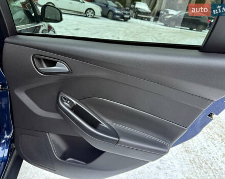 Синій Форд Фокус, об'ємом двигуна 1.6 л та пробігом 221 тис. км за 6999 $, фото 19 на Automoto.ua