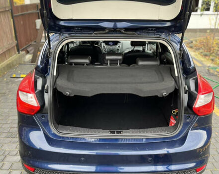 Синий Форд Фокус, объемом двигателя 2.05 л и пробегом 221 тыс. км за 8300 $, фото 7 на Automoto.ua