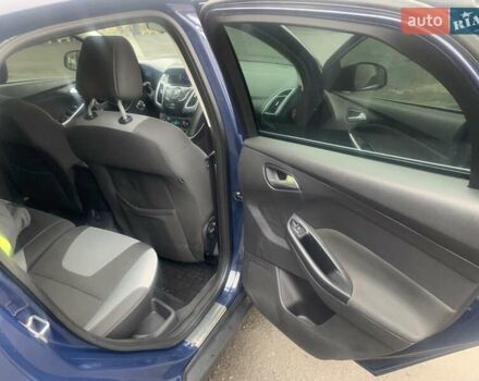 Синій Форд Фокус, об'ємом двигуна 1.6 л та пробігом 173 тис. км за 7000 $, фото 17 на Automoto.ua