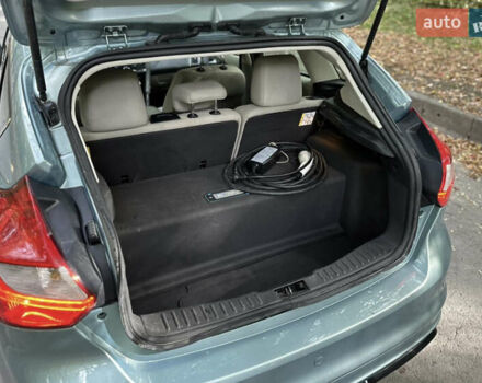 Синий Форд Фокус, объемом двигателя 0 л и пробегом 123 тыс. км за 7500 $, фото 24 на Automoto.ua