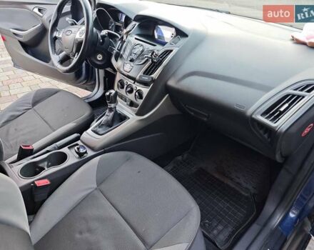 Синий Форд Фокус, объемом двигателя 1.6 л и пробегом 276 тыс. км за 6000 $, фото 7 на Automoto.ua