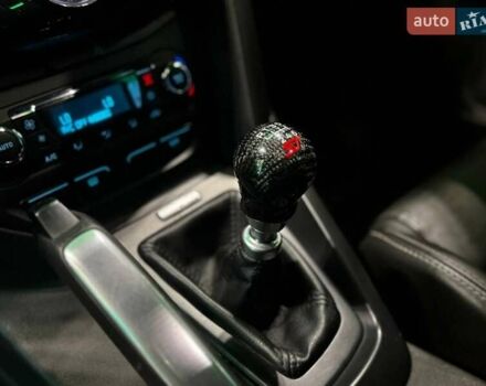 Форд Фокус 2013 в Николаеве на Automoto.ua Синий Форд Фокус, объемом двигателя 2 л и пробегом 180 тыс. км за 10500 $, фото 12 на Automoto.ua