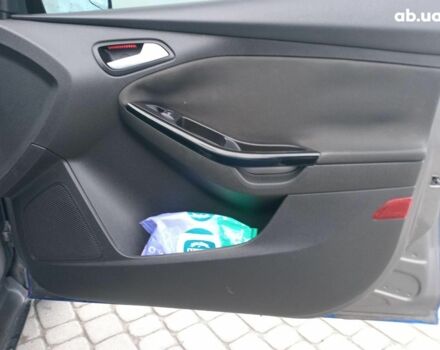 Синій Форд Фокус, об'ємом двигуна 2 л та пробігом 303 тис. км за 6940 $, фото 12 на Automoto.ua