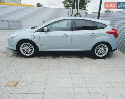 Форд Фокус 2013 в Владимир-Волынский на Automoto.ua Синий Форд Фокус, объемом двигателя 0 л и пробегом 122 тыс. км за 7900 $, фото 22 на Automoto.ua