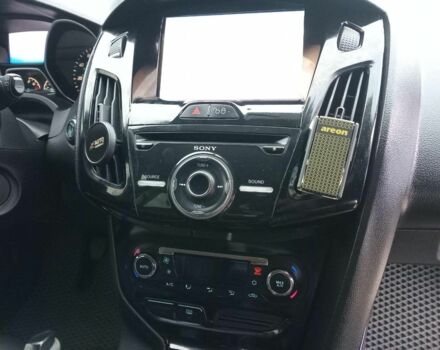 Синій Форд Фокус, об'ємом двигуна 2 л та пробігом 303 тис. км за 6940 $, фото 9 на Automoto.ua