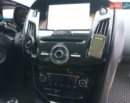 Синий Форд Фокус, объемом двигателя 2 л и пробегом 303 тыс. км за 6940 $, фото 9 на Automoto.ua