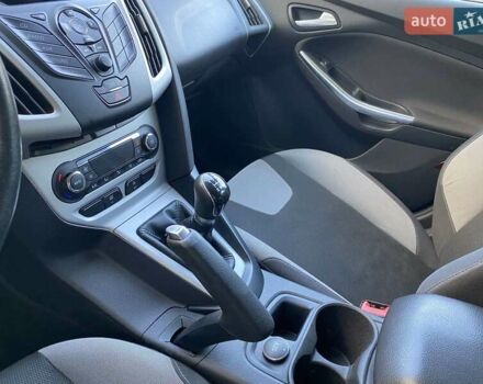 Синий Форд Фокус, объемом двигателя 1 л и пробегом 126 тыс. км за 6400 $, фото 3 на Automoto.ua
