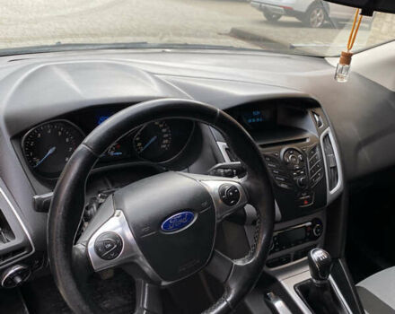 Форд Фокус 2013 в Коломые на Automoto.ua Синий Форд Фокус, объемом двигателя 1 л и пробегом 157 тыс. км за 7300 $, фото 19 на Automoto.ua