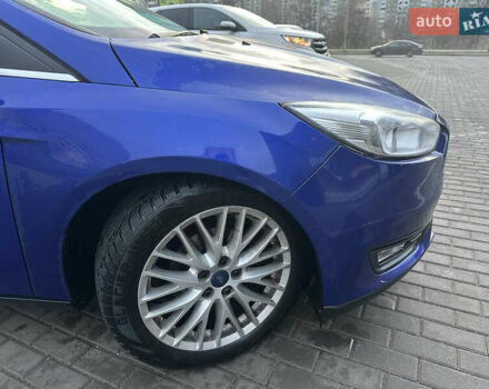 Синий Форд Фокус, объемом двигателя 2 л и пробегом 212 тыс. км за 9200 $, фото 4 на Automoto.ua