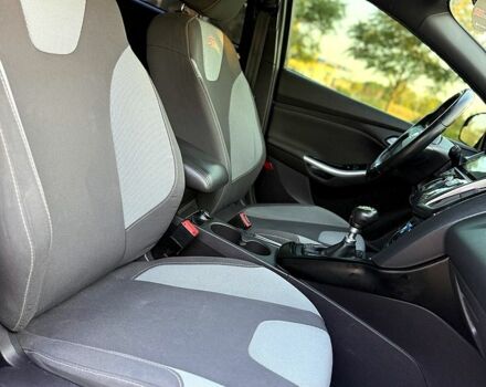 Синій Форд Фокус, об'ємом двигуна 2 л та пробігом 172 тис. км за 15999 $, фото 8 на Automoto.ua