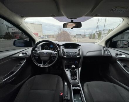 Синий Форд Фокус, объемом двигателя 1 л и пробегом 156 тыс. км за 6200 $, фото 6 на Automoto.ua