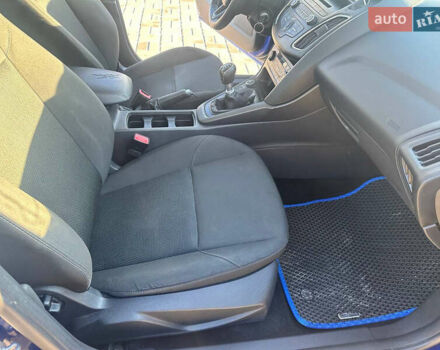 Форд Фокус 2015 в Черкассах на Automoto.ua Синий Форд Фокус, объемом двигателя 1 л и пробегом 216 тыс. км за 6300 $, фото 10 на Automoto.ua