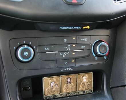 Синий Форд Фокус, объемом двигателя 2 л и пробегом 89 тыс. км за 9400 $, фото 19 на Automoto.ua